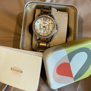 Women’s fossil watch